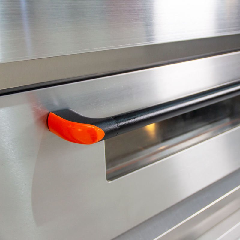 Door handle close-up of the GBO-24 gas baking oven
