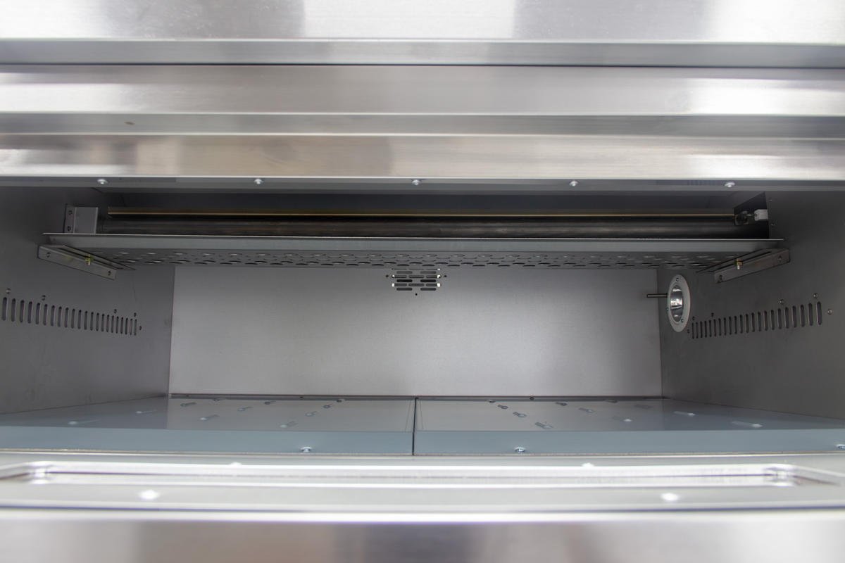 Empty baking chamber interior of the GBO-12 gas baking oven
