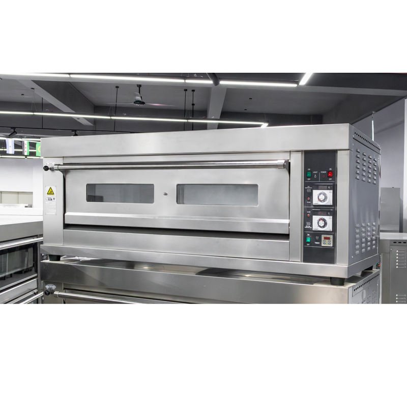 GBO-13 gas baking oven on display in a showroom